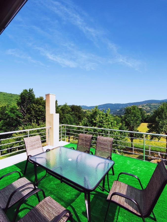 Villa Green Oasis With Pool Sarajevo Bagian luar foto