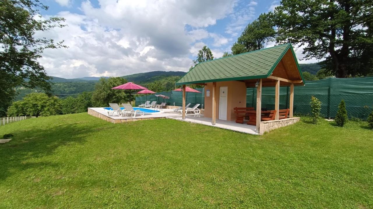 Villa Green Oasis With Pool Sarajevo Bagian luar foto